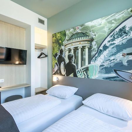 B&B Hotel Muenchen-Trudering Экстерьер фото